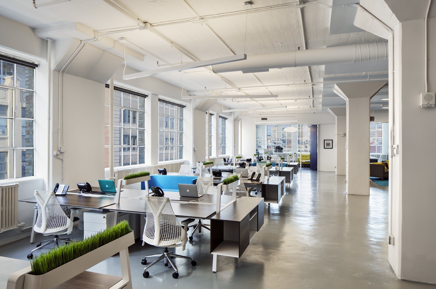 A Look Inside Mizuho Bank's New NYC Office - Officelovin