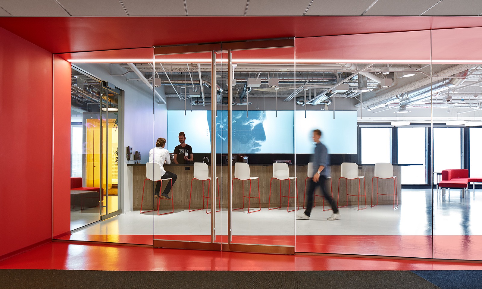 A Look Inside PwC s New Chicago Office Officelovin 