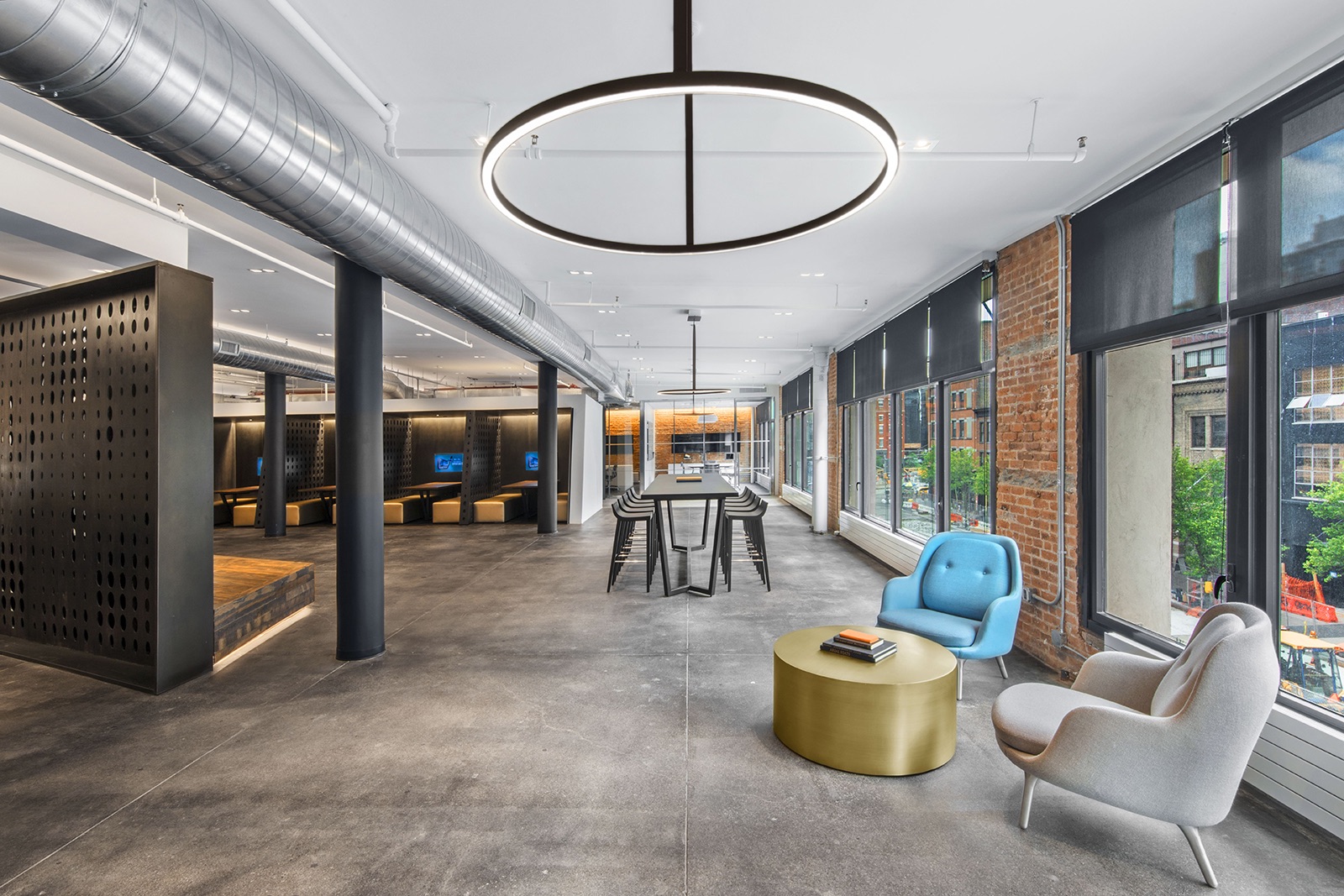 A Tour of Argo Group's Modern NYC Office - Officelovin