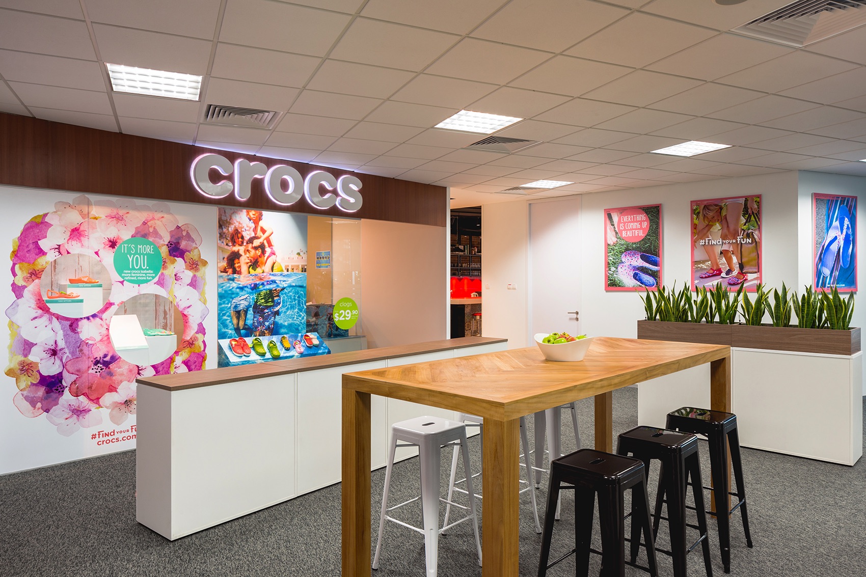 crocs corporate headquarters